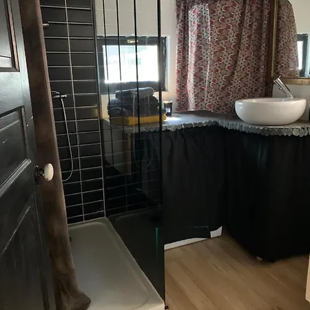 Le Clos De L'olivier Apartment *